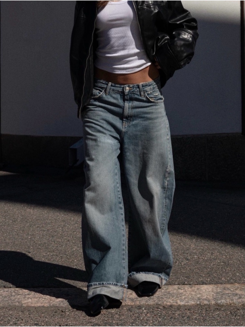 ZARA BAGGY WIDE LEG BOYFRIEND JEANS